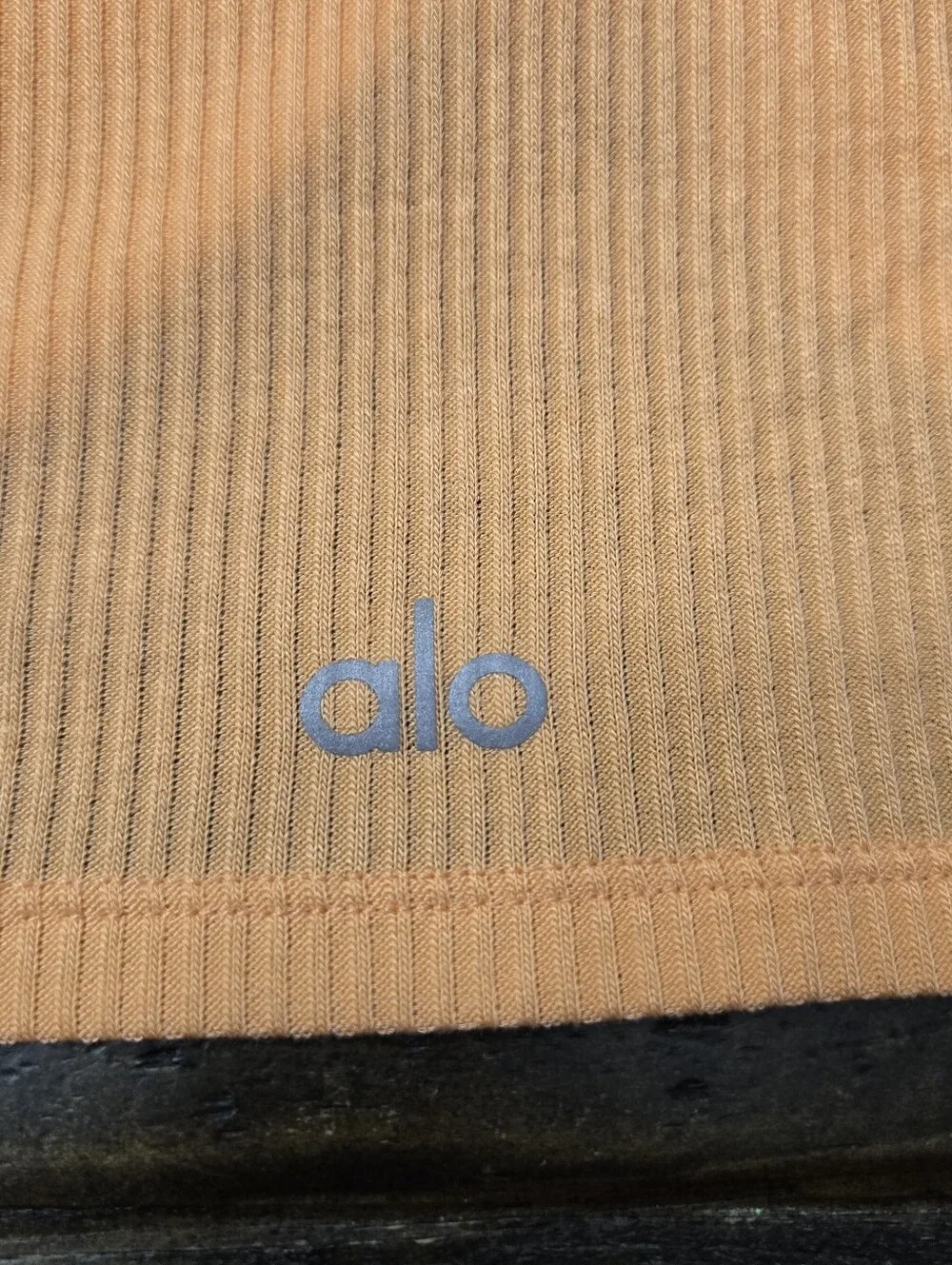 ALO Ribbed Knotty Crop Top | XS